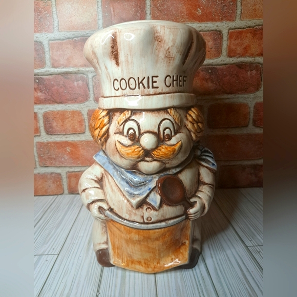Treasure Craft Cookie Chef Ceramic Cookie Jar - Picture 1 of 3